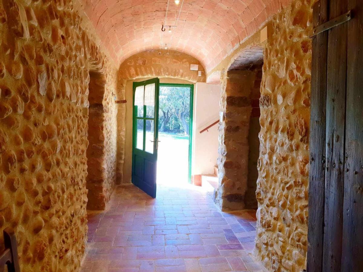Masia Para Grupos Con Piscina Privada28 Pax Cabanelles Eksteriør bilde